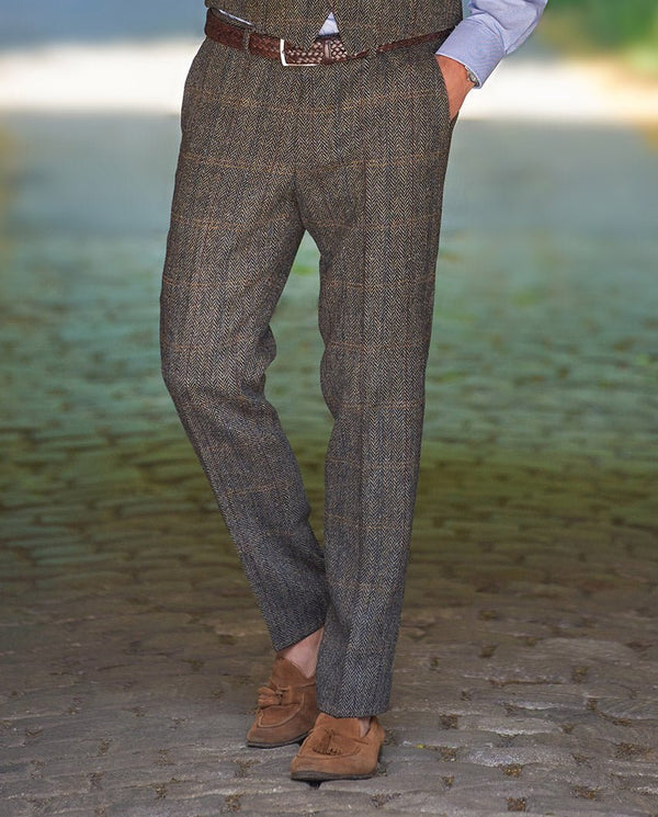 Harris Tweed Trousers "Mr. Miller" in Highland Green Herringbone