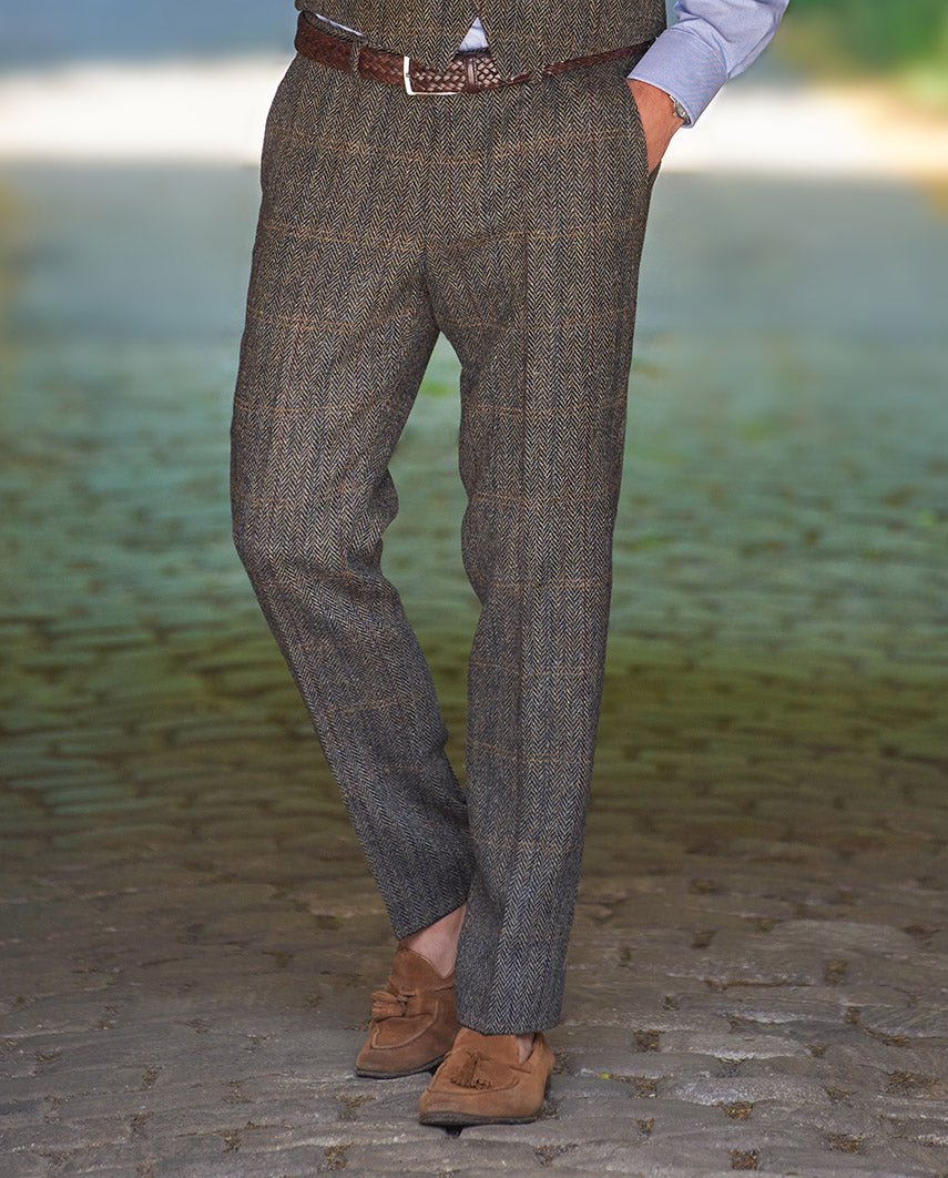 Harris Tweed Hose ''Mr. Miller " in Highland Green Herringbone - Wellington of Bilmore