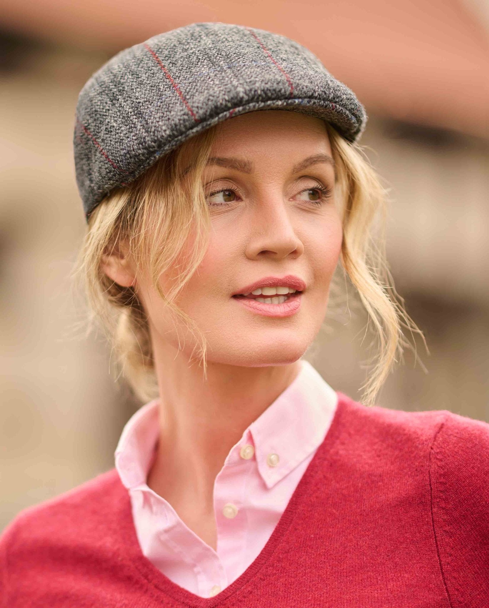 Harris Tweed Mütze "Henry Cap" in grey - red - blue Overcheck - Wellington of Bilmore