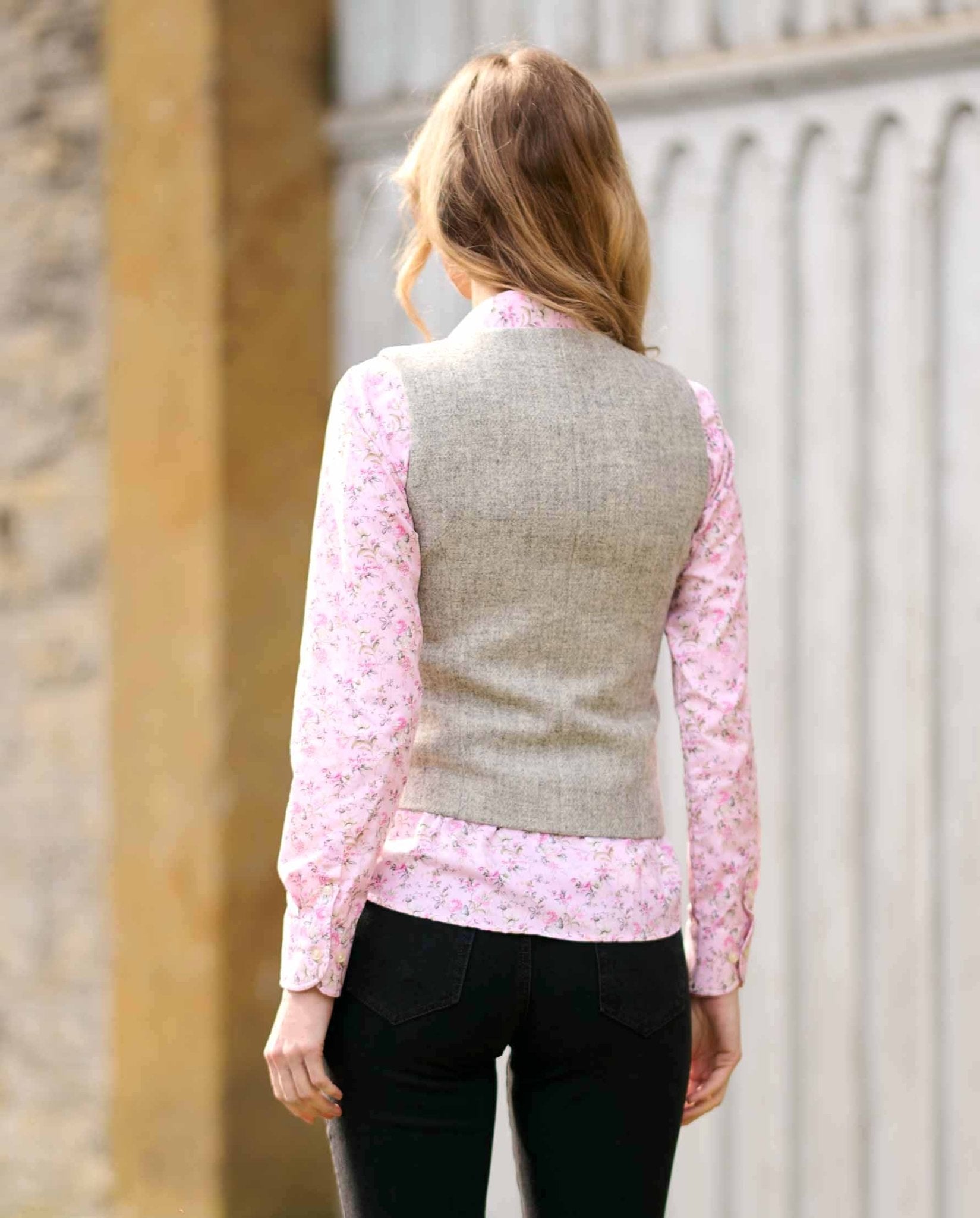 Harris Tweed Weste ''Lea'' in light grey - Wellington of Bilmore