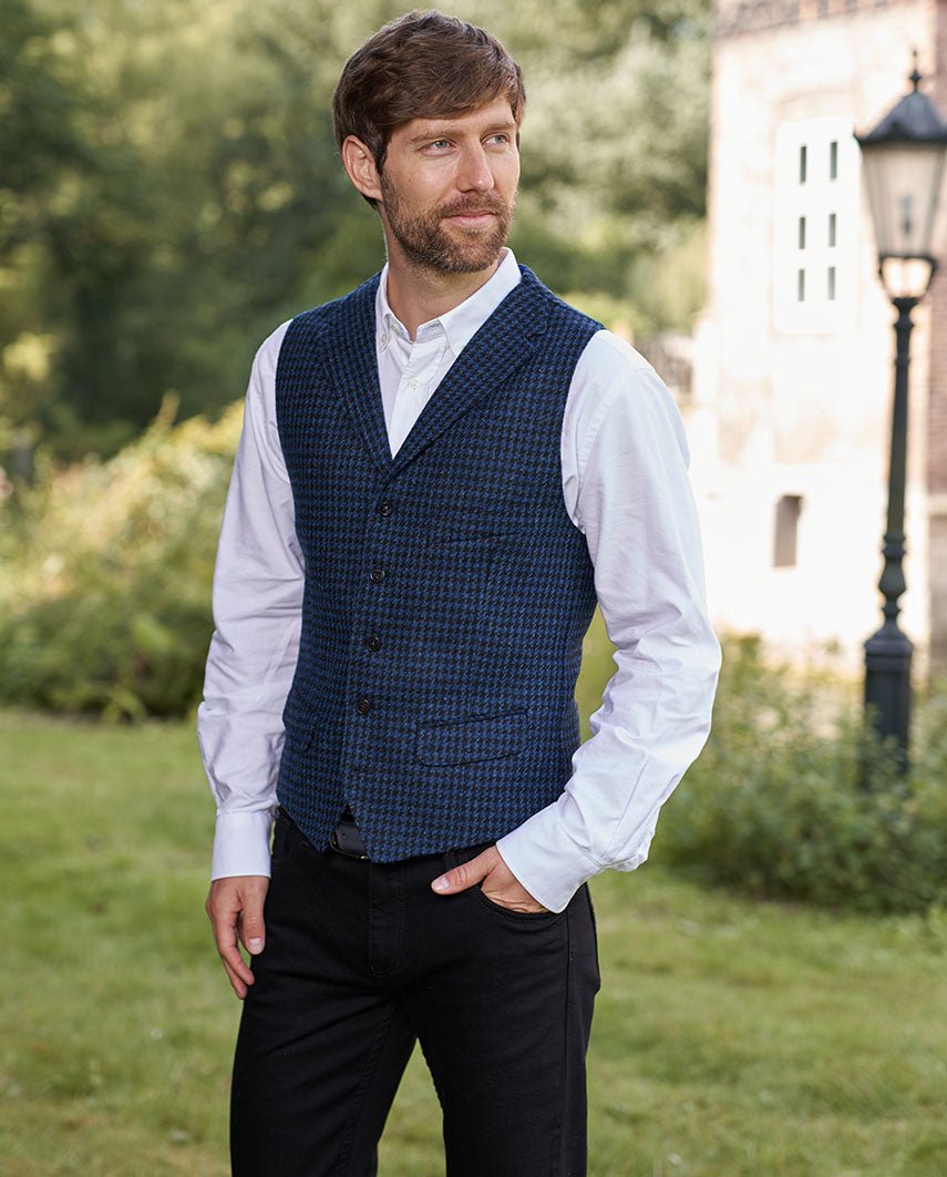 Harris Tweed Weste "Wales" in blau - schwarzem Hahnentritt - Wellington of Bilmore