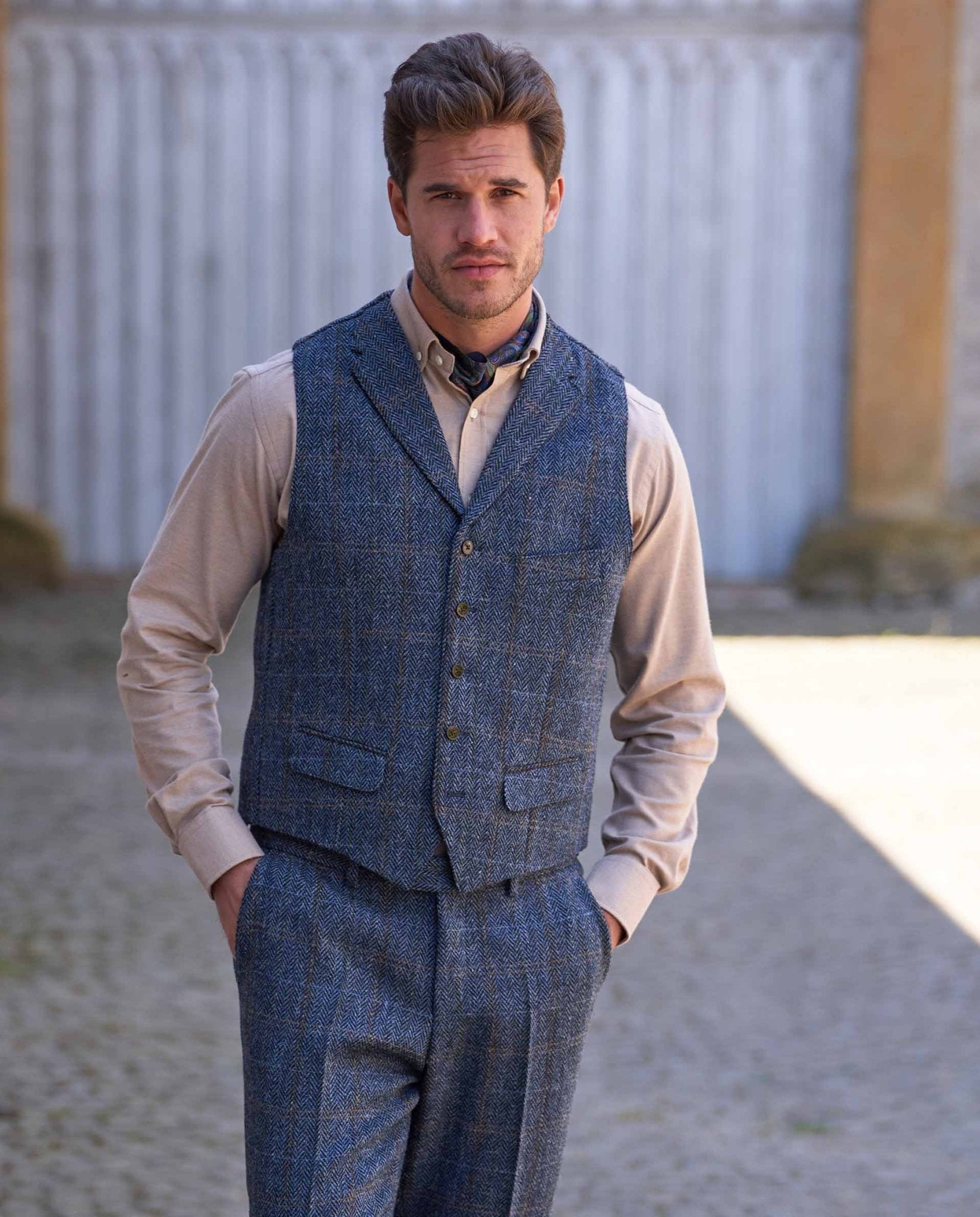 Harris Tweed Weste ''Wales'' in grey - blue herringbone - Wellington of Bilmore