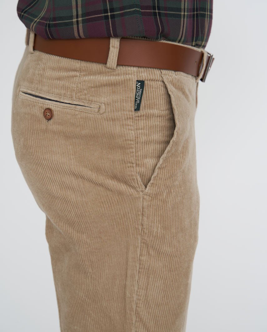 Herren Cordhose ''Mr. Bradley'' aus Genuacord in beige - Wellington of Bilmore