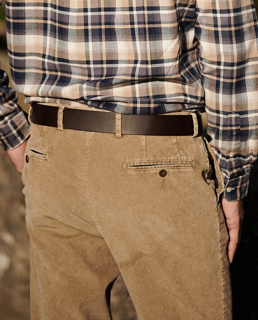 Herren Cordhose ''Mr. Bradley'' aus Genuacord in beige - Wellington of Bilmore