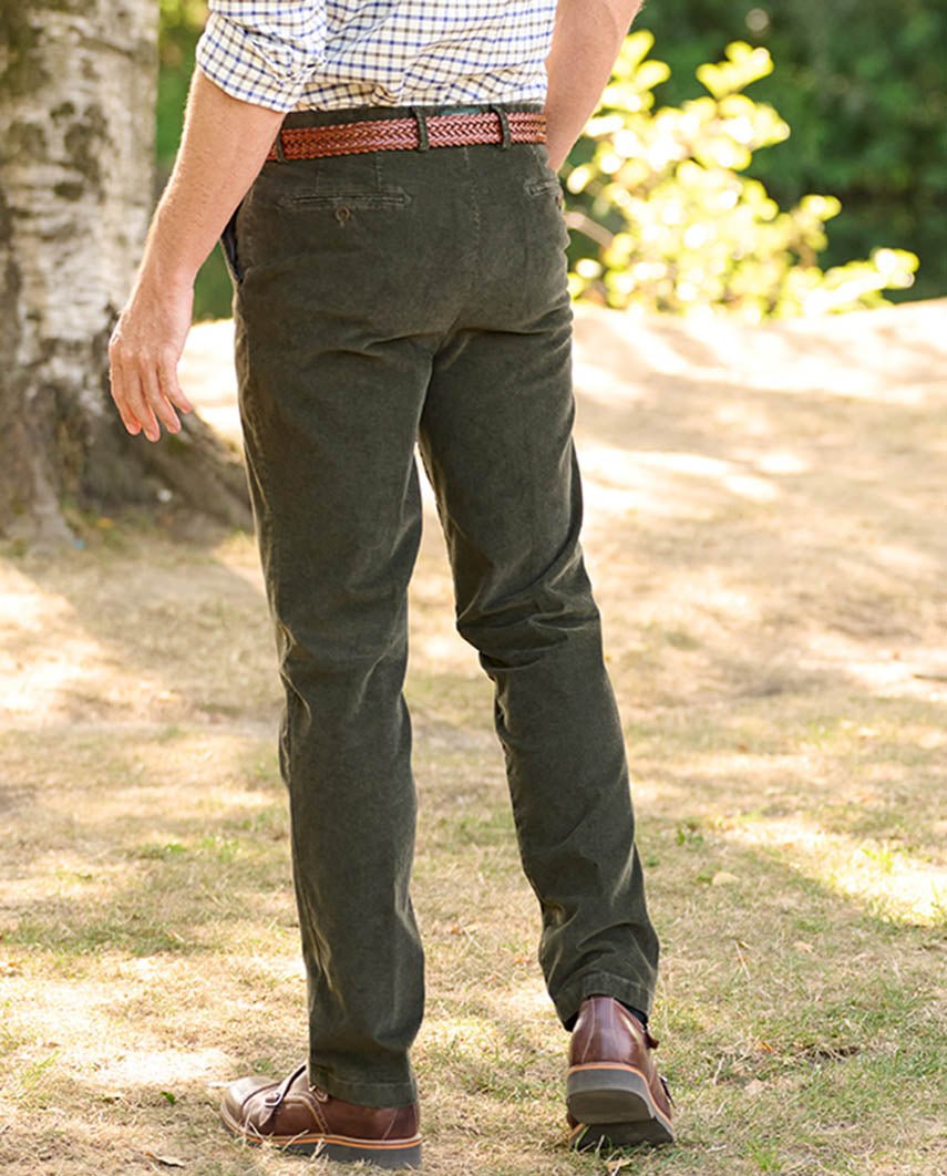 Herren Cordhose ''Mr. Bradley'' aus Genuacord in forrest - Wellington of Bilmore