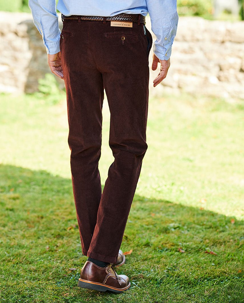 Herren Cordhose ''Mr. Bradley'' mit höchstem Tragekomfort in red - Wellington of Bilmore