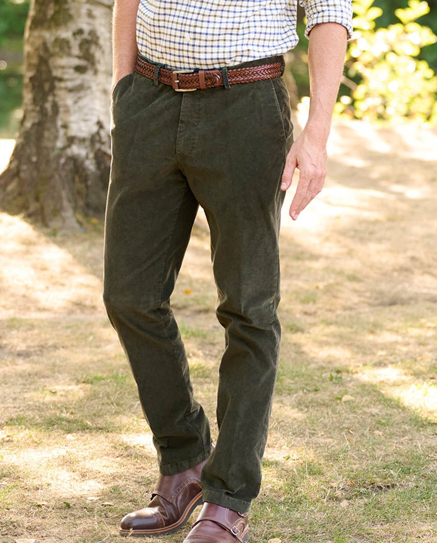 Herren Genua Cordhose ''Mr. Bradley'' in moss green - Wellington of Bilmore