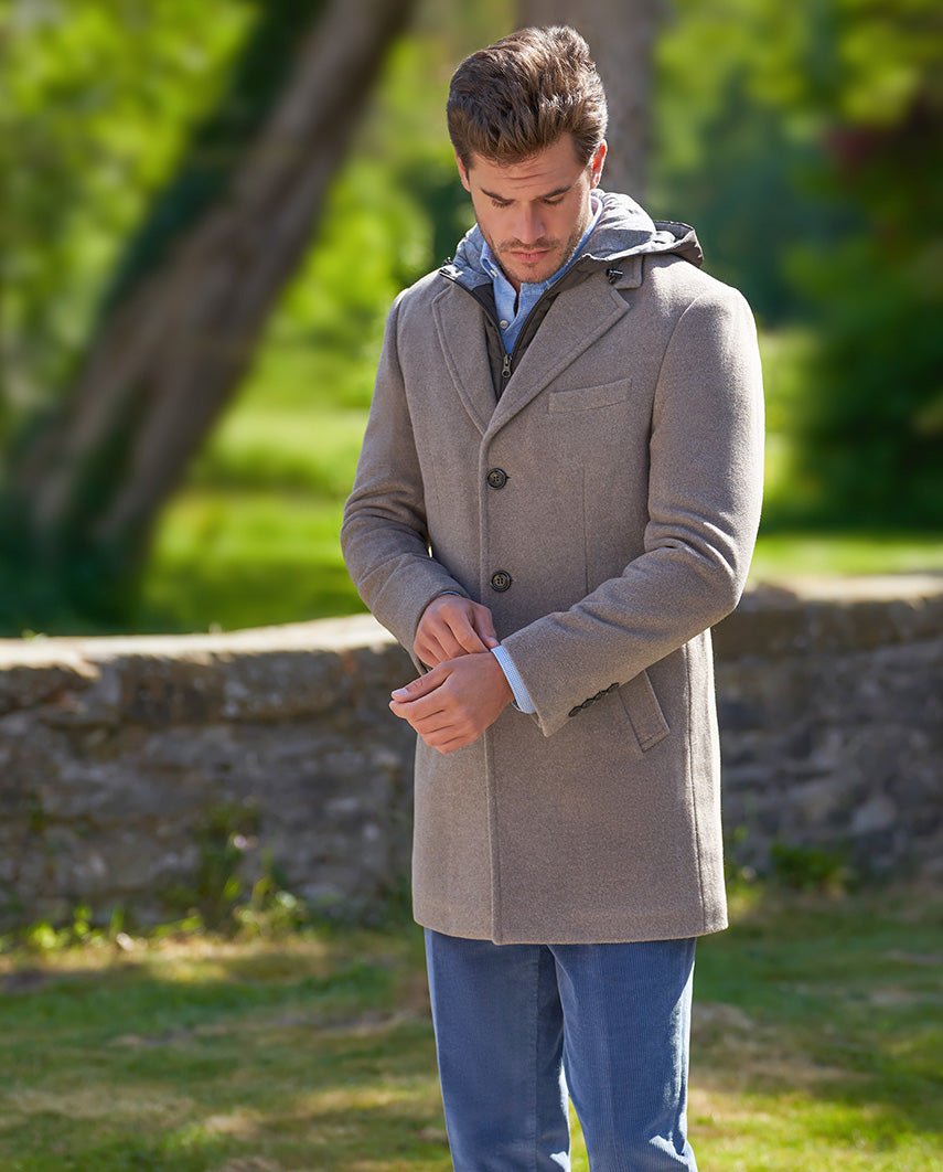 Herren Kurzmantel ”Flynston” mit Westeneinsatz in taupe - Wellington of Bilmore