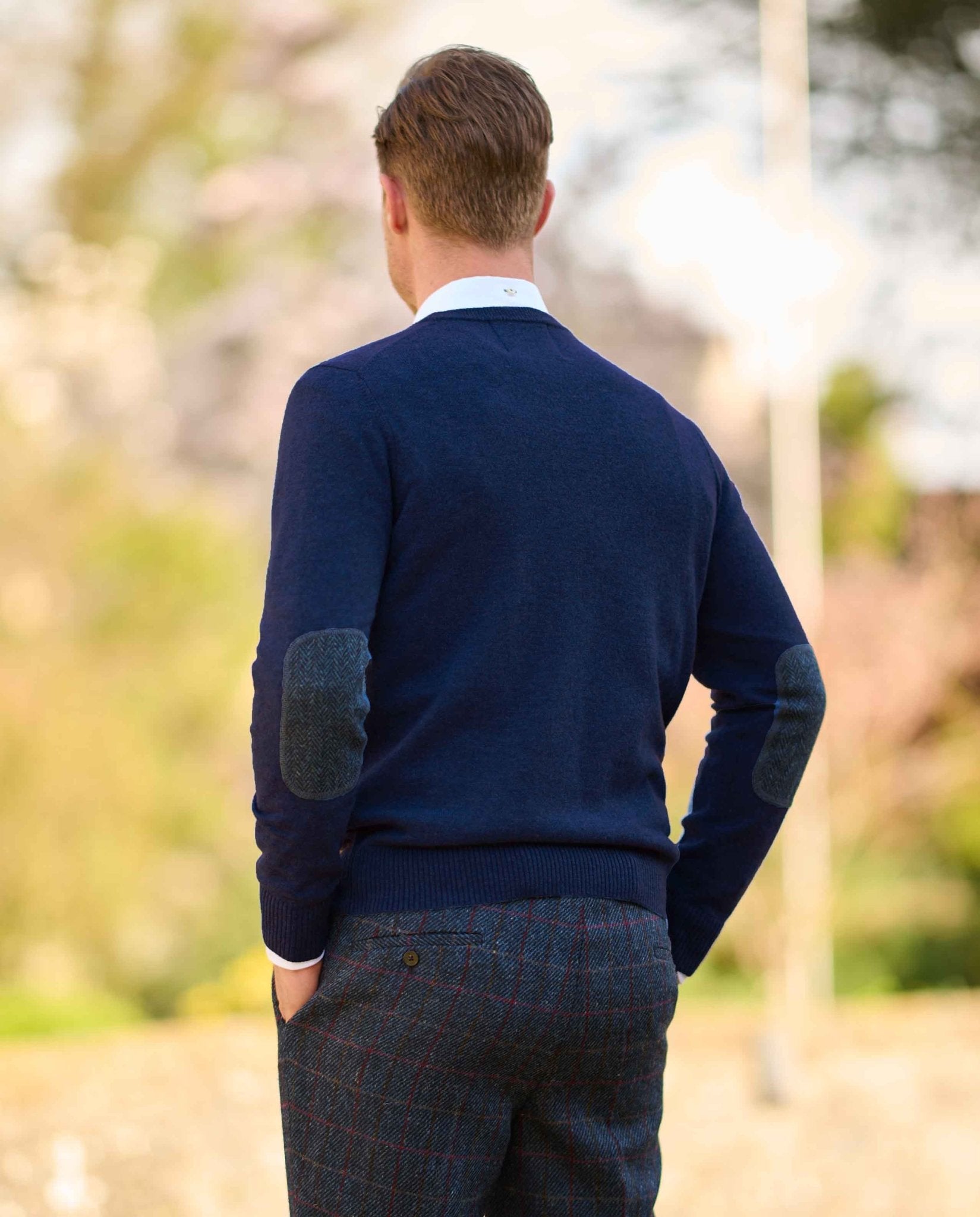 Herren Lambswool Pullover ''Jack'' mit Harris Tweed in midnight - Wellington of Bilmore