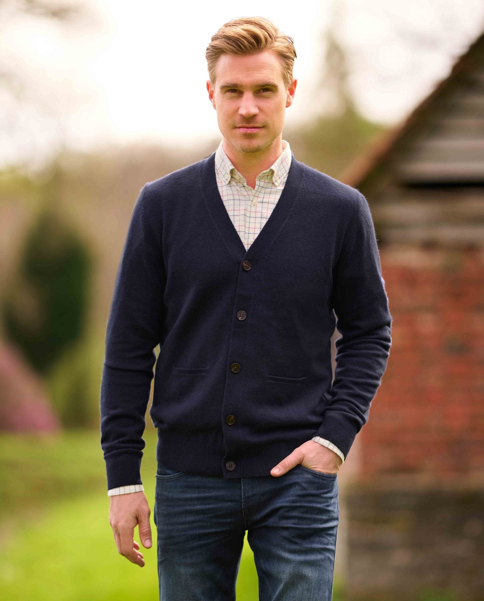 Herren Merino - Strickjacke ''The Cardigan'' in navy - Wellington of Bilmore