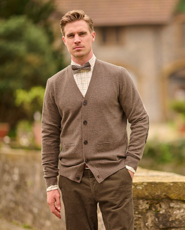 Herren Merino-Strickjacke "The Cardigan" in nutmeg
