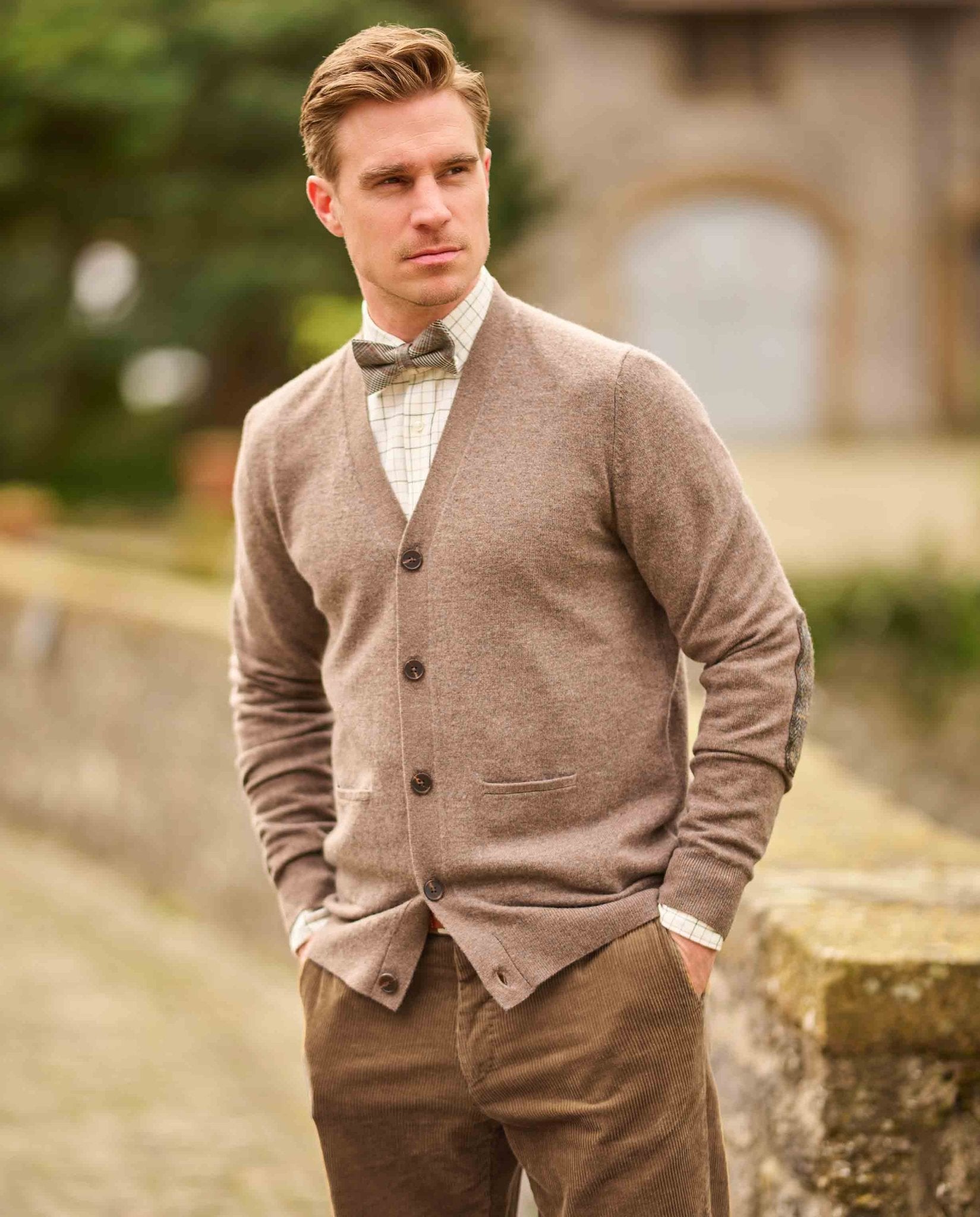 Herren Merino - Strickjacke ''The Cardigan'' in taupe - Wellington of Bilmore