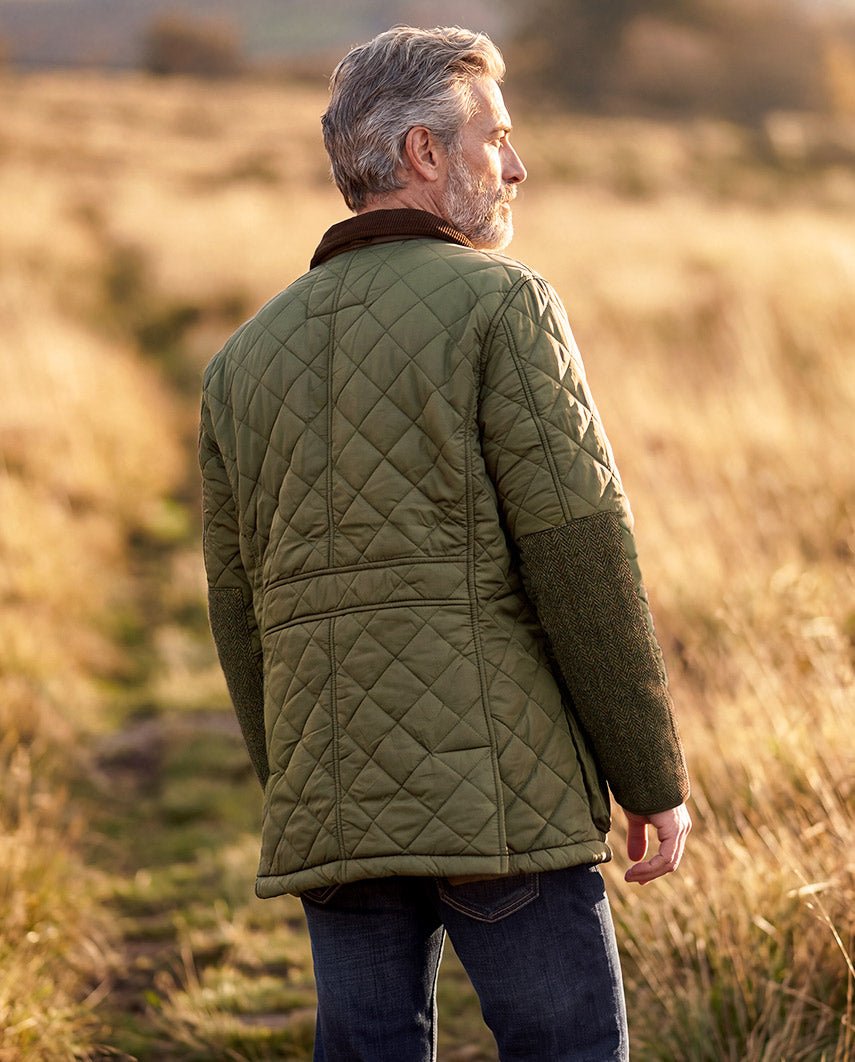 Herren Steppjacke "Boston" in oliv mit Harris Tweed Applikationen - Wellington of Bilmore