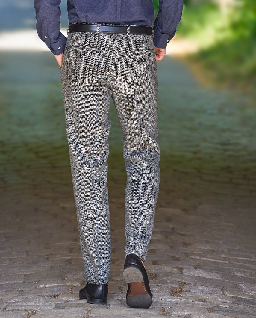 Herrenhose "Mr. Miller" aus Harris Tweed in grey herringbone - Wellington of Bilmore