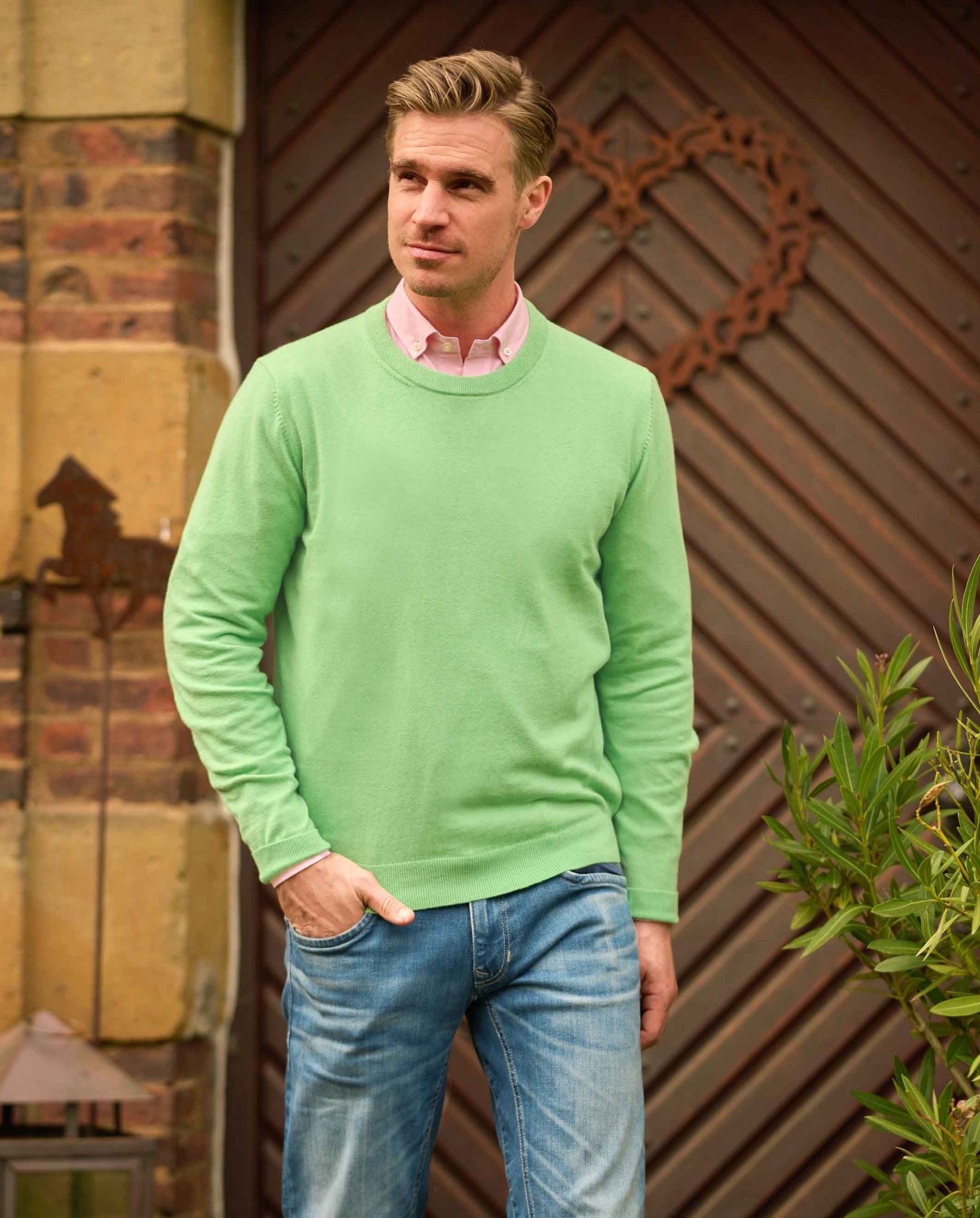 Herrenpullover Rundhals ''Till'' in apfelgrün - Wellington of Bilmore