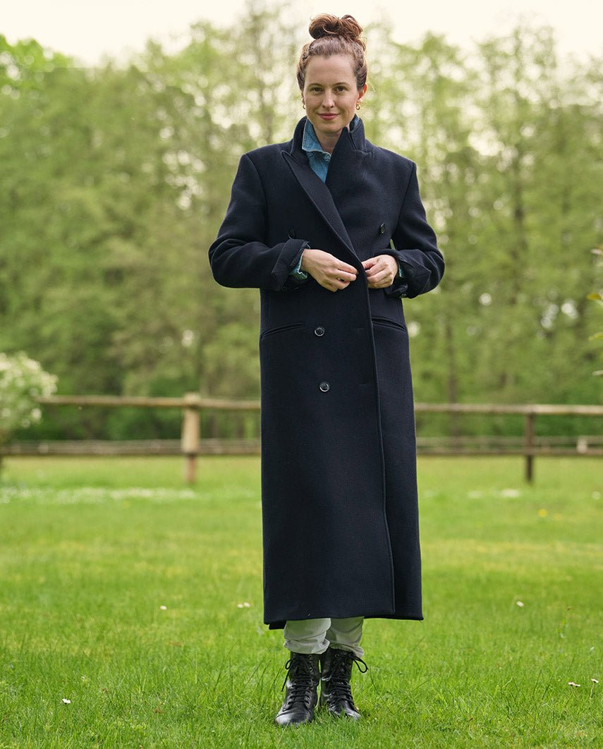 Langer Damenmantel ''Dorry'' in navy aus Woll - Kaschmirqualität - Wellington of Bilmore