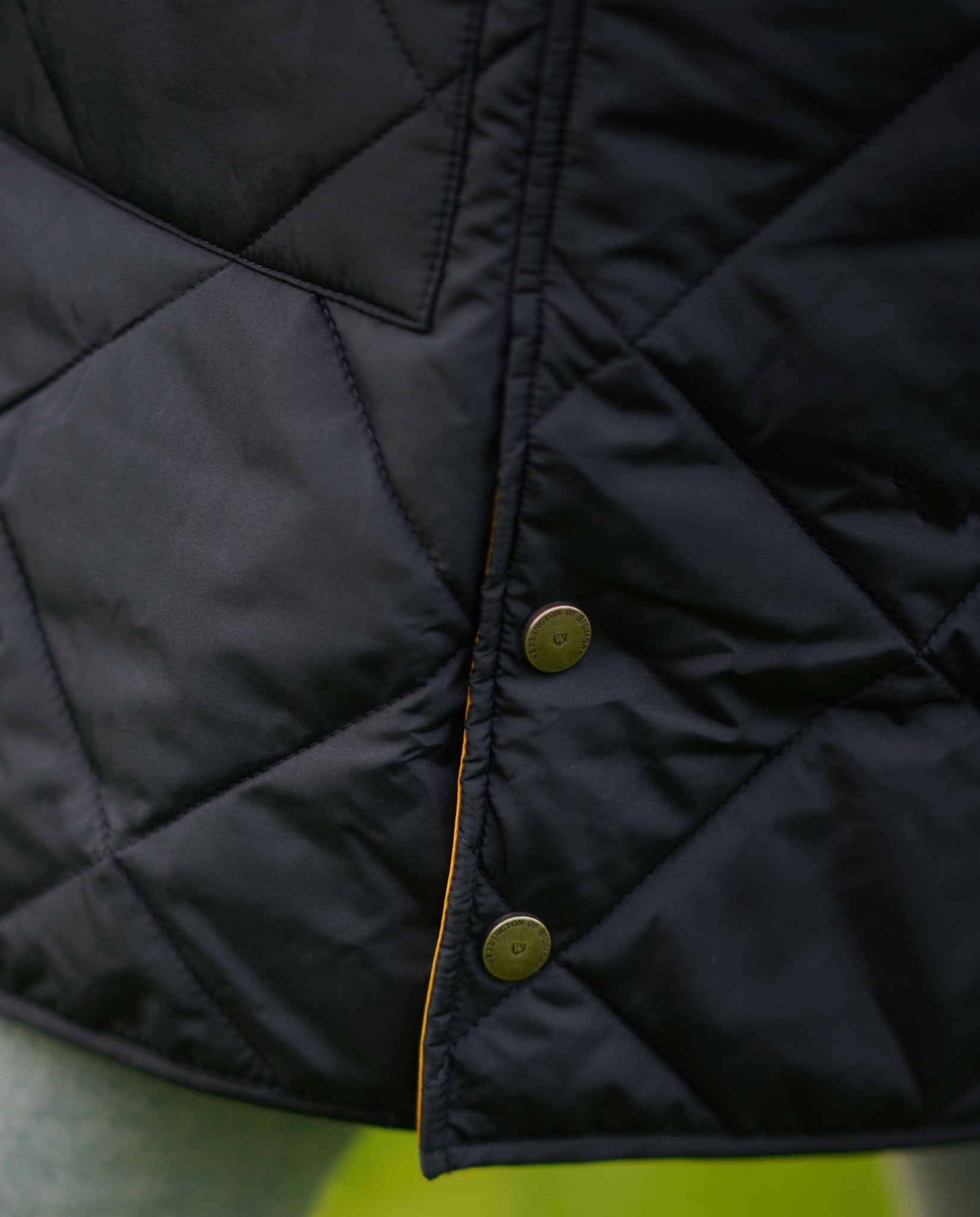 Leichter Steppmantel ''Perth'' mit Kapuze in navy - Wellington of Bilmore