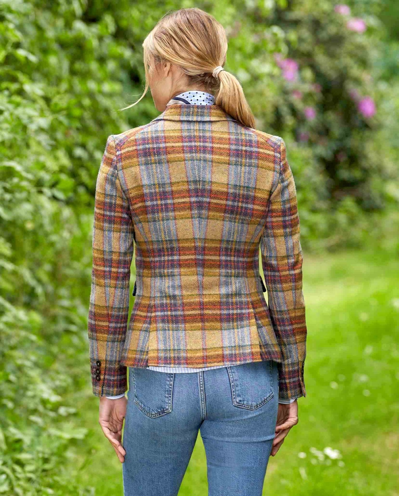 Magee Damen - Tweed Blazer ''Ladiesclub'' in multicolor Check - Wellington of Bilmore
