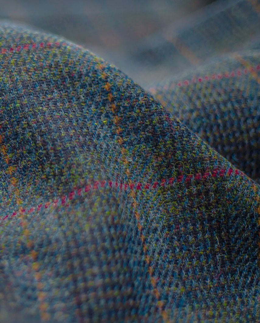 Wales - Harris Tweed Weste mit Kragen in multi-blue Twill - Wellington of Bilmore